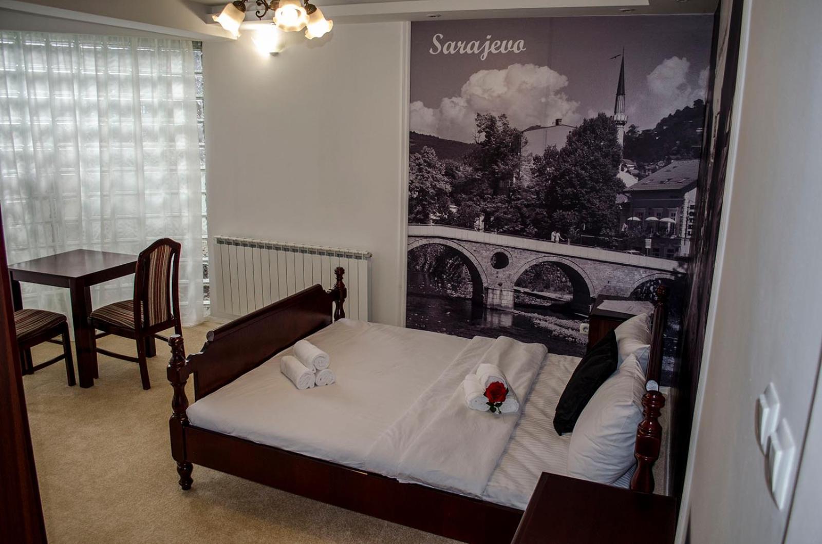 Demi Old Town - Garage Parking Hotel Sarajevo Exterior photo